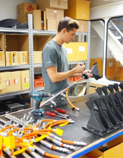 InfraWeeder Lady in der Produktion